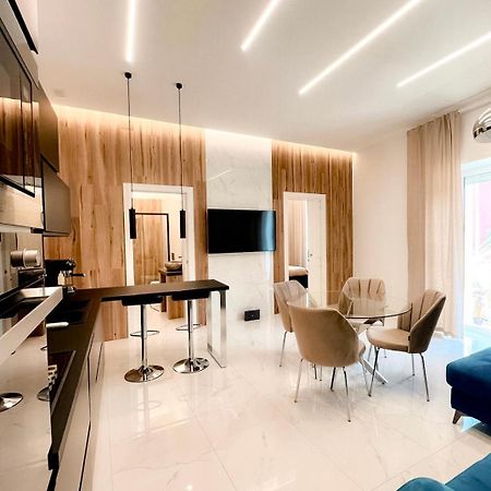 Doryana Luxury Apartment เนเปิลส์ ภายนอก รูปภาพ