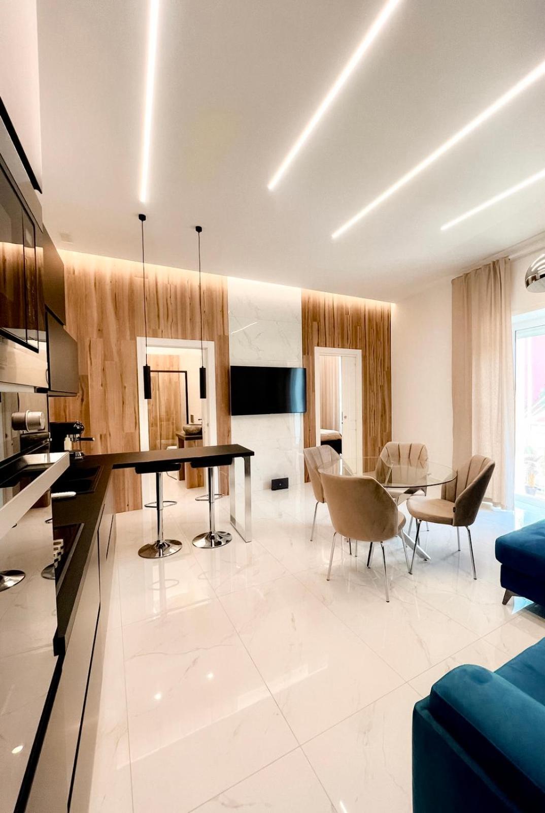 Doryana Luxury Apartment เนเปิลส์ ภายนอก รูปภาพ